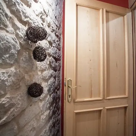 Apartman Apartment & Room Ursa