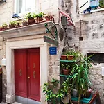 Apartmán & Ursa Trogir