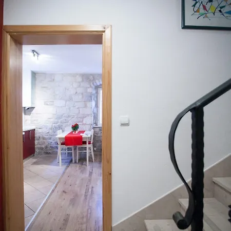 Apartment & Room Ursa *