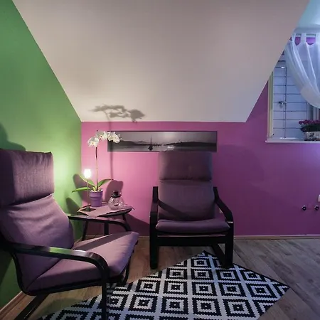 Διαμέρισμα Apartment & Room Ursa